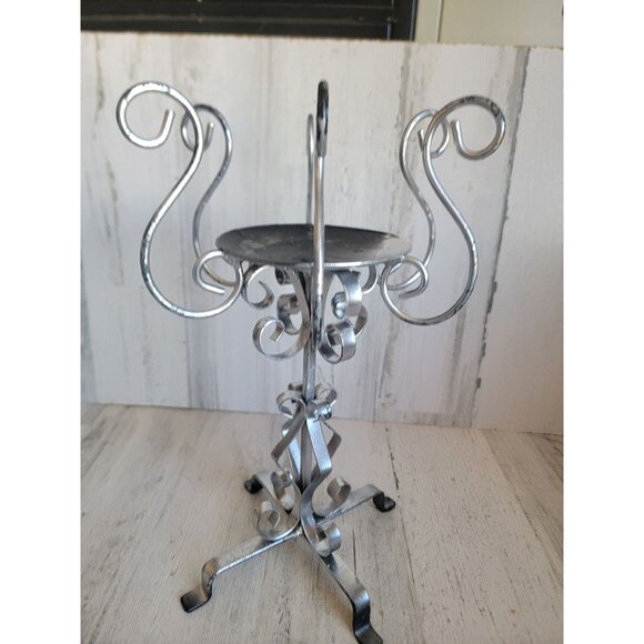 Metal silver swirl candle holder Halloween home decor figure - Picture 7 of 11